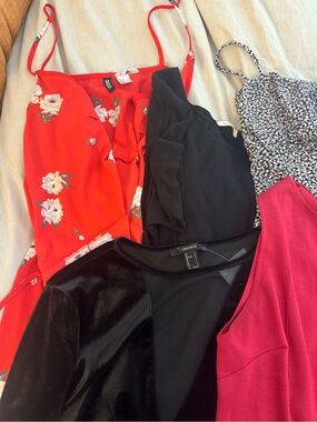 Women’s Dress bundle - L/XL